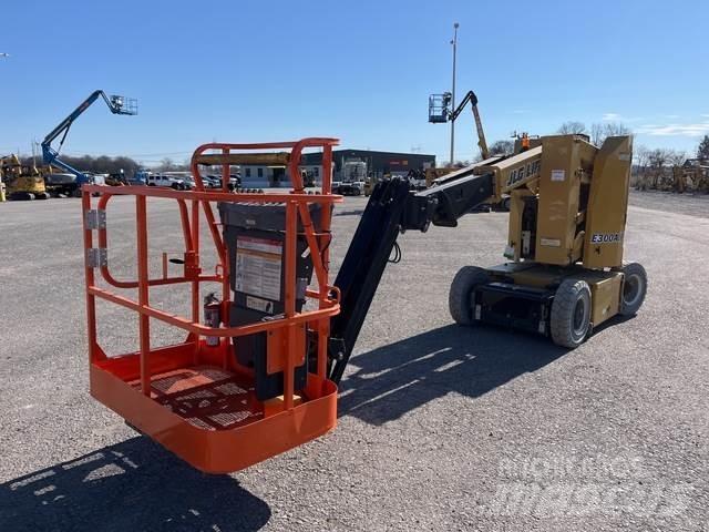 JLG E300AJP رافعات سلة مفصلية