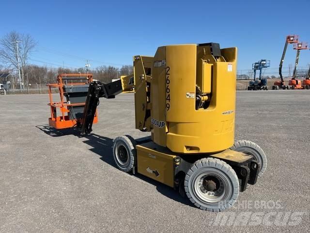 JLG E300AJP رافعات سلة مفصلية