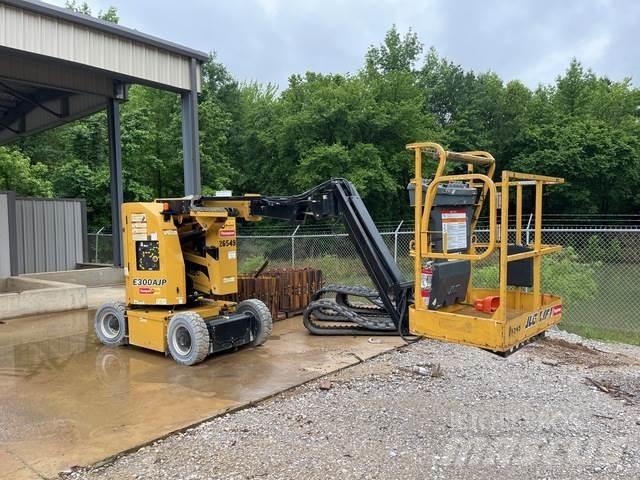 JLG E300AJP رافعات سلة مفصلية