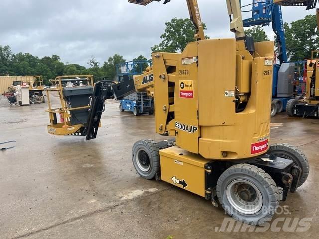 JLG E300AJP رافعات سلة مفصلية