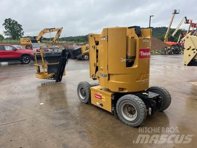 JLG E300AJP رافعات سلة مفصلية
