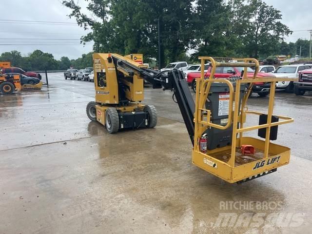 JLG E300AJP رافعات سلة مفصلية