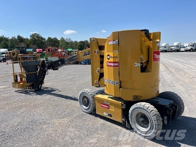 JLG E300AJP رافعات سلة مفصلية