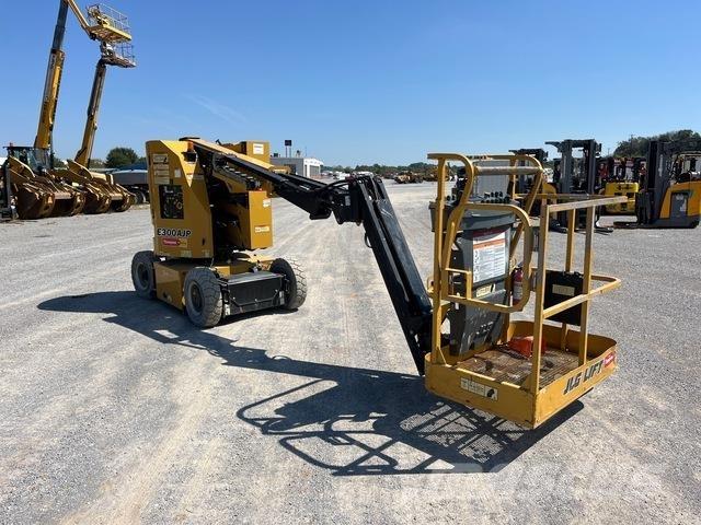 JLG E300AJP رافعات سلة تلسكوبية