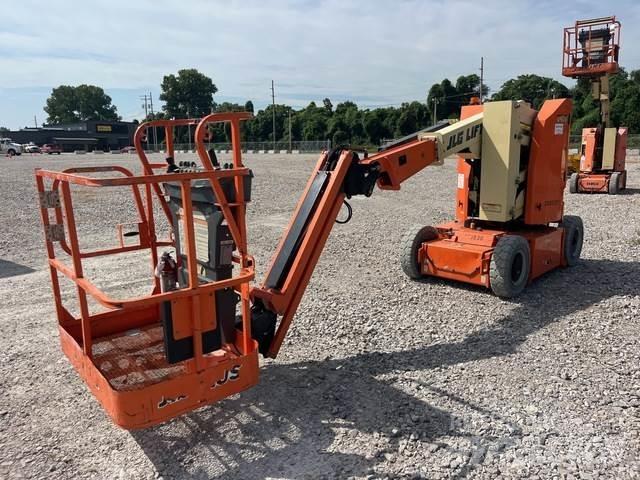 JLG E300AJP رافعات سلة مفصلية