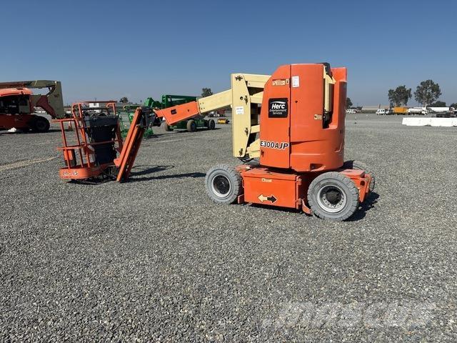 JLG E300AJP رافعات سلة مفصلية