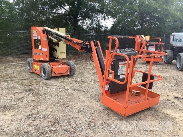 JLG E300AJP رافعات سلة مفصلية