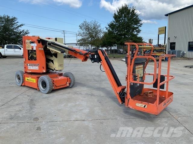 JLG E300AJP رافعات سلة مفصلية