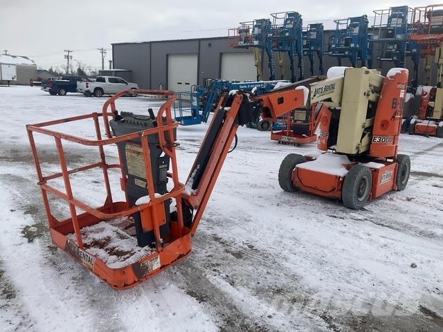JLG E300AJP رافعات سلة مفصلية