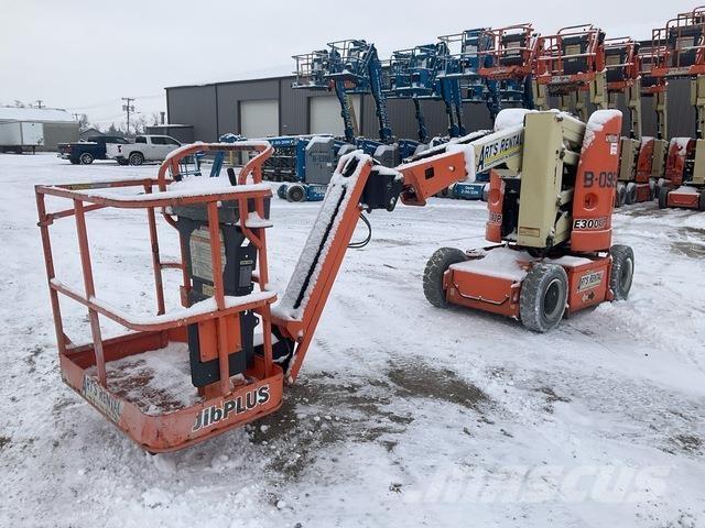 JLG E300AJP رافعات سلة مفصلية