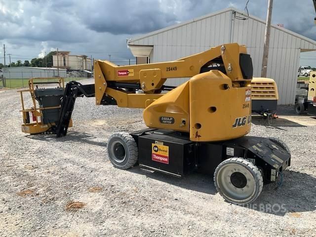 JLG E400AJPN رافعات سلة مفصلية