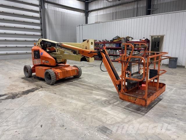 JLG E450AJ رافعات سلة مفصلية