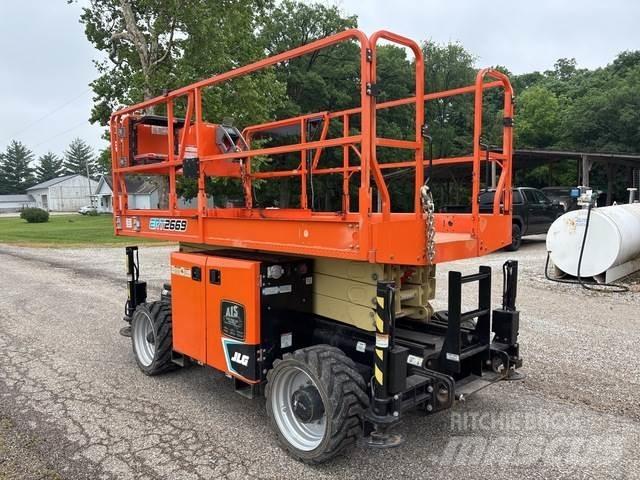 JLG ERT2669 رافعات مقصية الشكل