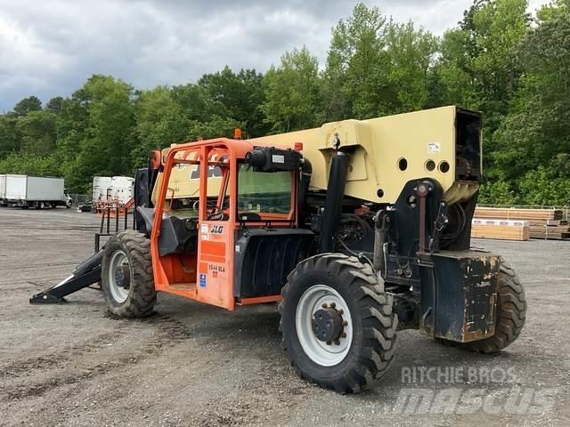 JLG G12-55A مناولات متداخلة