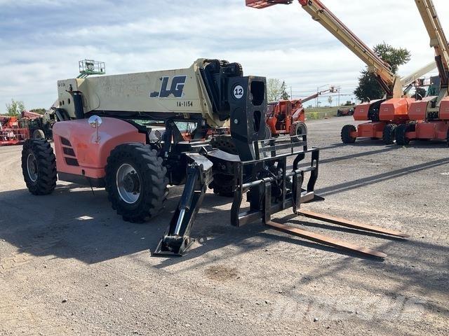 JLG G12-55A مناولات متداخلة