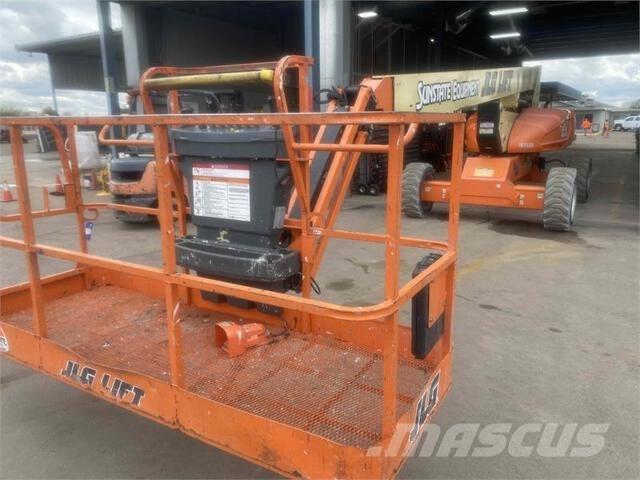 JLG M600J رافعات سلة مفصلية