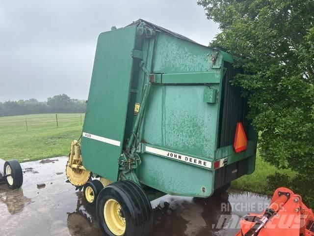 John Deere 430 محزمات مستديرة
