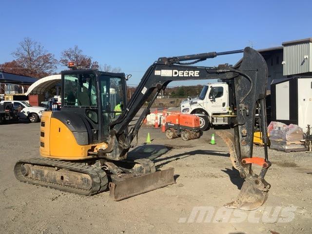 John Deere 50G حفارات زحافة