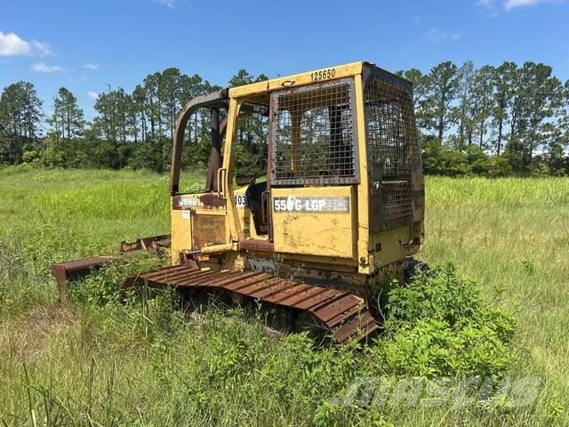 John Deere 550 بلدوزرات مجنزرة