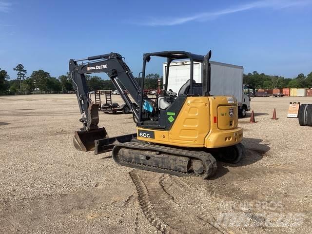 John Deere 60G حفارات زحافة