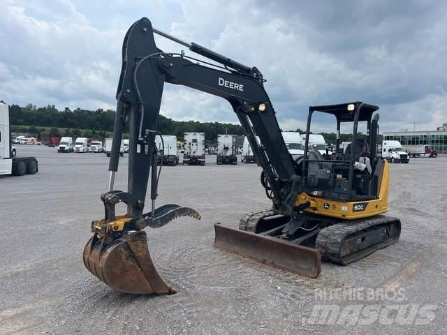John Deere 60G حفارات زحافة