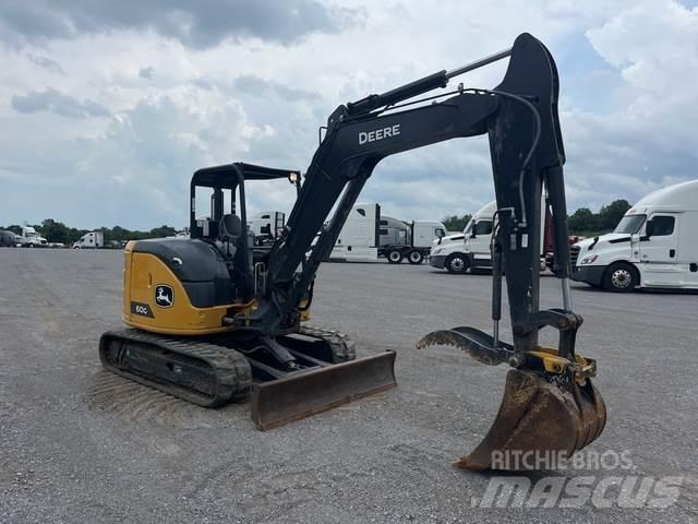 John Deere 60G حفارات زحافة