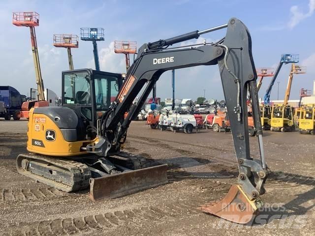 John Deere 60G حفارات زحافة