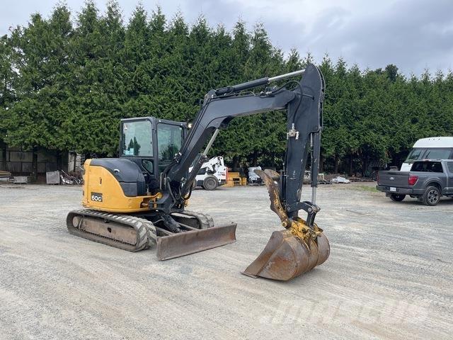 John Deere 60G حفارات زحافة
