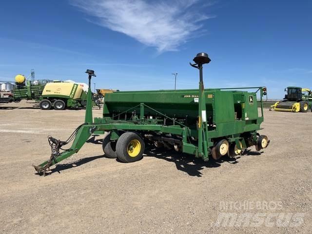 John Deere 750 مثاقيب