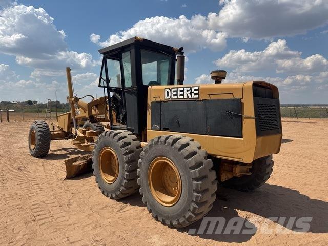 John Deere 770 معدات تمهيد الطرق