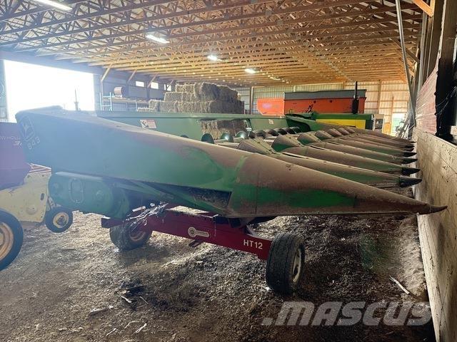 John Deere 843 ماكينات وملحقات زراعة أخرى