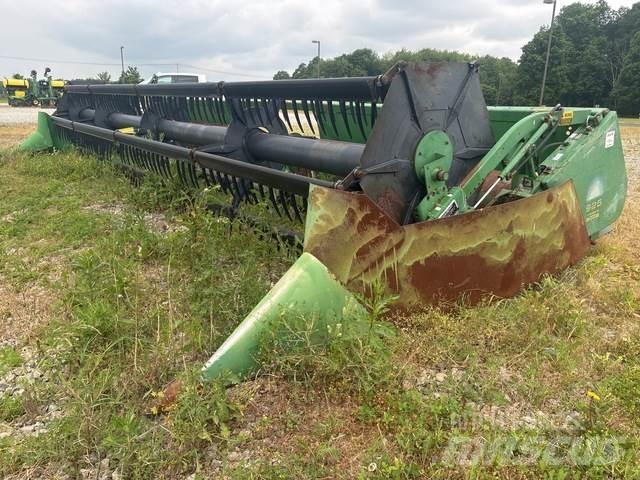 John Deere 925 رؤوس الحصادات الدراسات