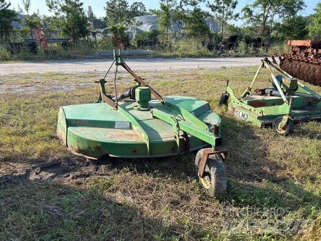 John Deere MX6 جزازات وأغطية المراعي