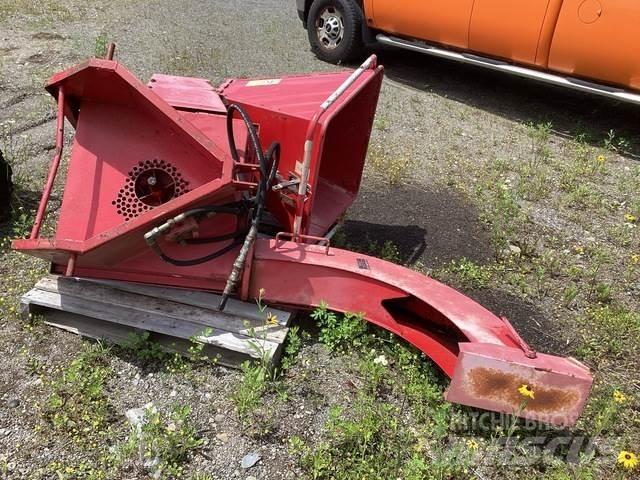 Junkkari HJ 4 ماكينات تقطيع أخشاب الحراجة