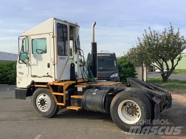 Kalmar Ottawa جرارات صالات المطارات