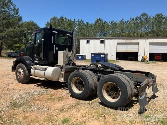 Kenworth  وحدات الجر