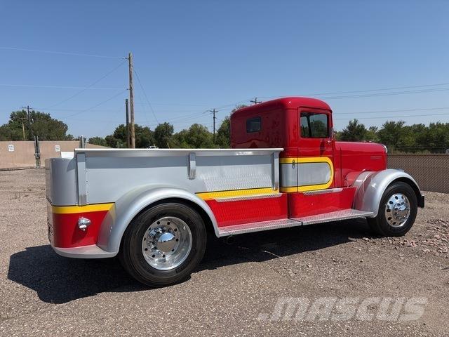 Kenworth  شاحنات خفيفة/مفصلية الجوانب
