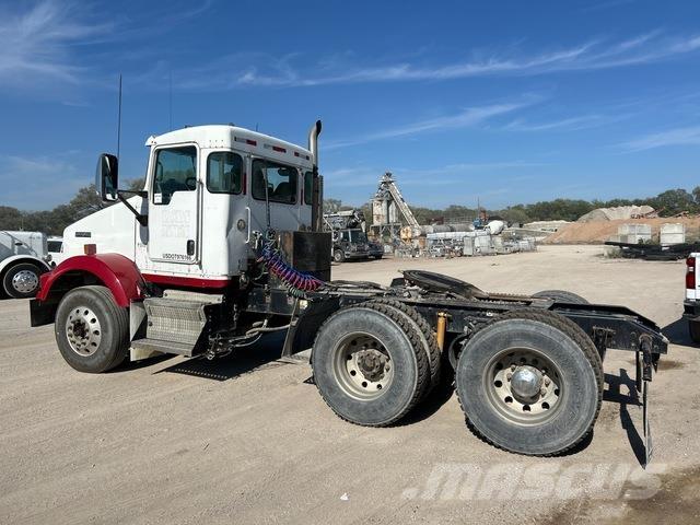 Kenworth  وحدات الجر