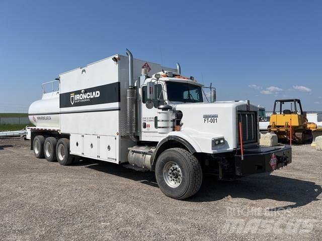 Kenworth C500 شاحنات ذات صهاريج