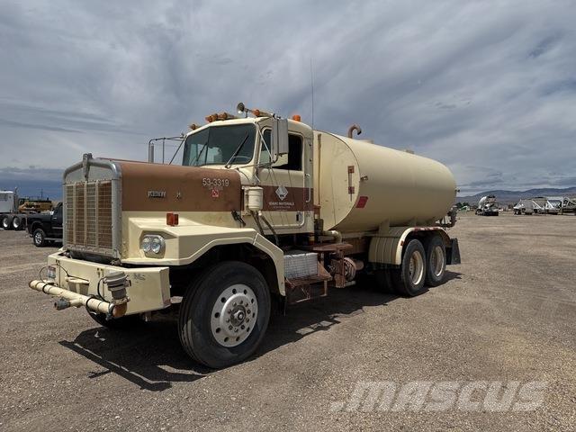 Kenworth C500 صهاريج مياه