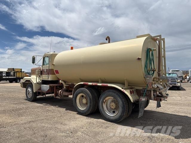 Kenworth C500 صهاريج مياه