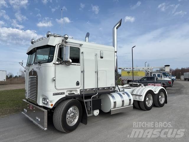 Kenworth K100 كابينة والداخلية