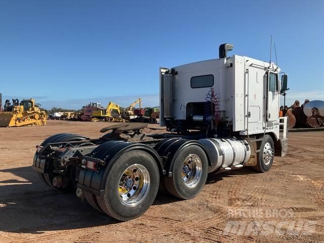 Kenworth K100E وحدات الجر