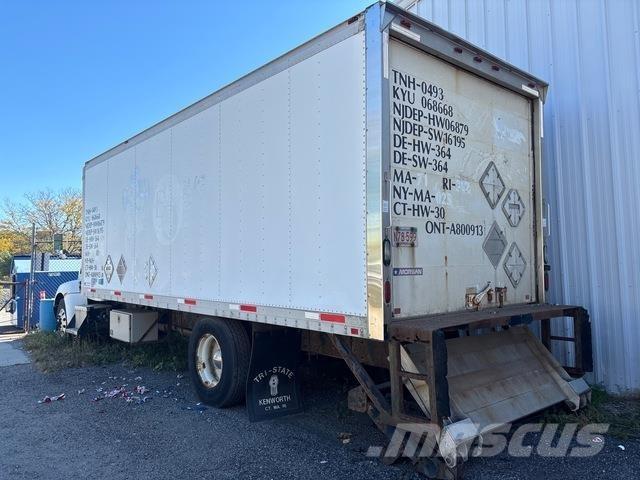 Kenworth T270 شاحنات ذات هيكل صندوقي
