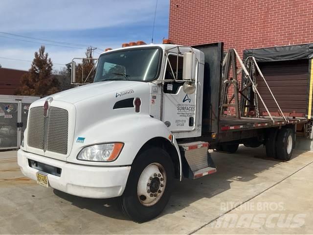 Kenworth T270 شاحنات مسطحة/مفصلية الجوانب