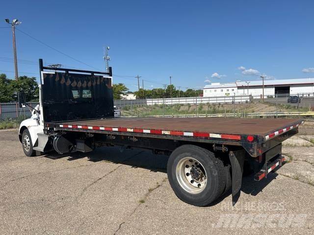 Kenworth T3 شاحنات مسطحة/مفصلية الجوانب