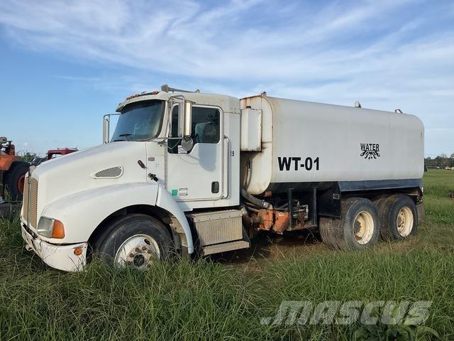 Kenworth T300 صهاريج مياه