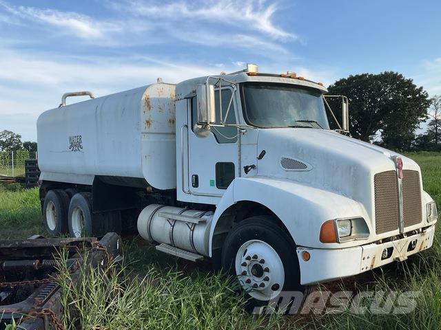 Kenworth T300 صهاريج مياه