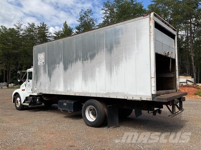 Kenworth T300 شاحنات ذات هيكل صندوقي
