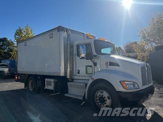 Kenworth T300 شاحنات ذات صهاريج